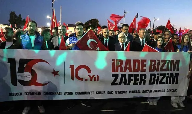 Sivas'ta 15 Temmuz'un 10. yılında meydan doldu taştı