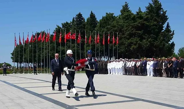 15 Temmuz şehitleri Şehitler Abidesi'nde anıldı