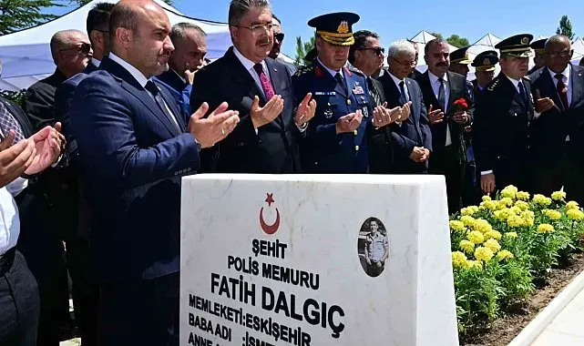 15 Temmuz Şehidi Fatih Dalgıç kabri başında dualarla anıldı