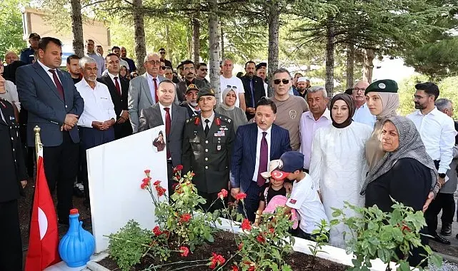 Bünyanlı 15 Temmuz Şehidi Cennet Yiğit kabri başında anıldı