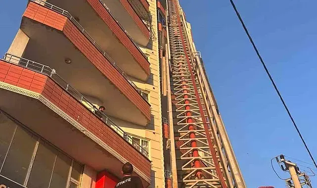 Mardin'de apartman dairesinde çıkan yangın söndürüldü