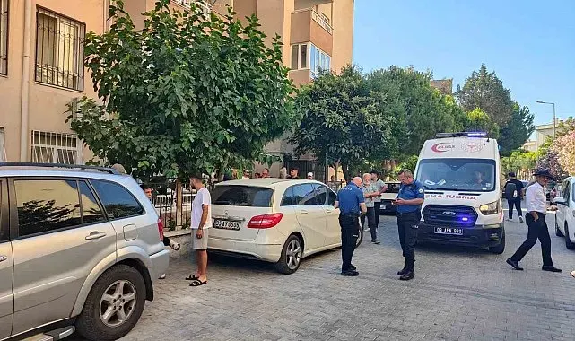 Kuşadası'nda 5. kattan düşen yaşlı adam yaşamını yitirdi