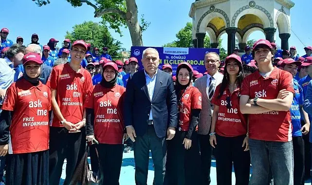Fatih'te gönüllü turizm elçileri görev başında