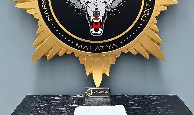 Malatya'da araçta 1 kilo metamfetamin ele geçirildi