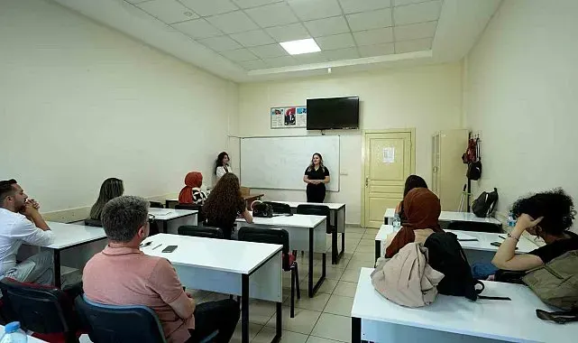 Ücretsiz İngilizce ve Almanca Konuşma Kulübü açıldı