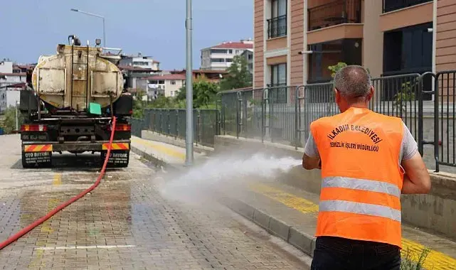 İlkadım'da kapsamlı temizlik çalışmaları