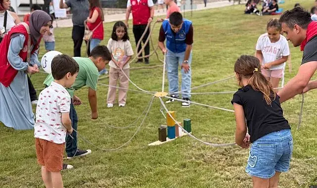 Karabük'te çocuklar karne festivalinde doyasıya eğlendi