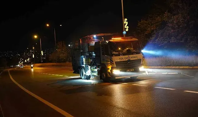 Reflektif yol çizgileriyle sürüş güvenliği artırıldı
