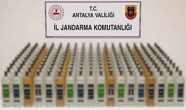 Alanya ve Manavgat'ta kaçak içki operasyonu: 208 litre ele geçirildi