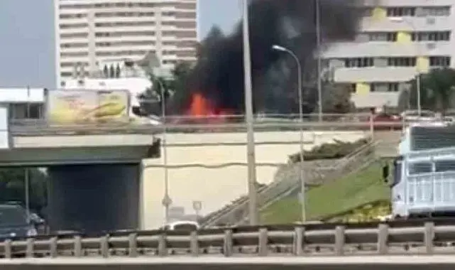 Kartal'da seyir halindeki araç alevlere teslim oldu
