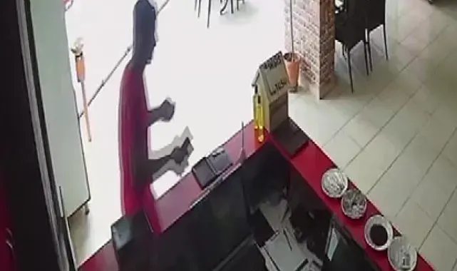 Tuvalet bahanesiyle girdiği restorandan telefon, camiden merdiven çaldı