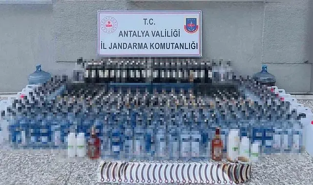 Manavgat'ta kaçak alkol operasyonu: Yüzlerce litre ele geçirildi