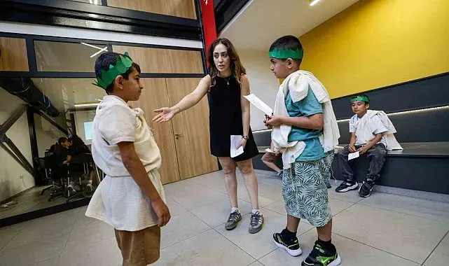İzmir'in mirası çocuklarla geleceğe taşınıyor