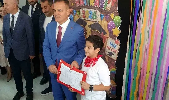 Vali Akbıyık'tan yaz tatilinde kitap tavsiyesi