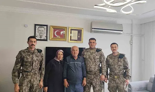 Hatay polisinden şehit ailelerine babalar günü ziyareti
