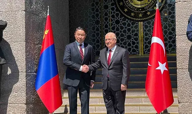 Bakan Güler, Moğolistan Savunma Bakanı Damba ile bir araya geldi