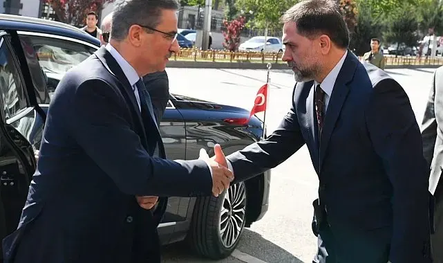 Vali Baruş'tan Yakutiye Belediyesi'ne çalışma ziyareti