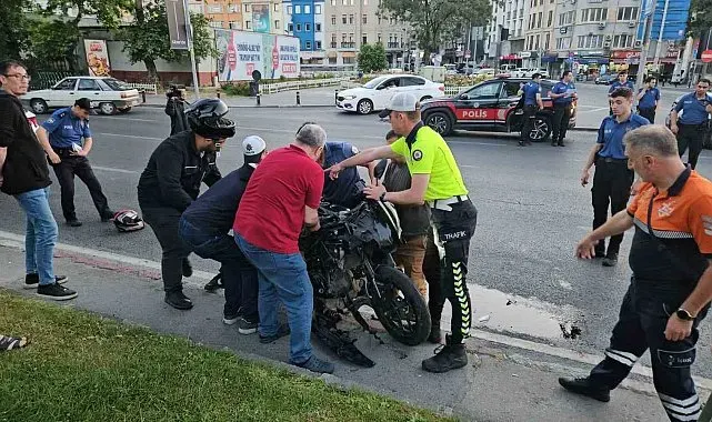 Fatih'te 3 motosiklet birbirine girdi: 1'i ağır 5 yaralı