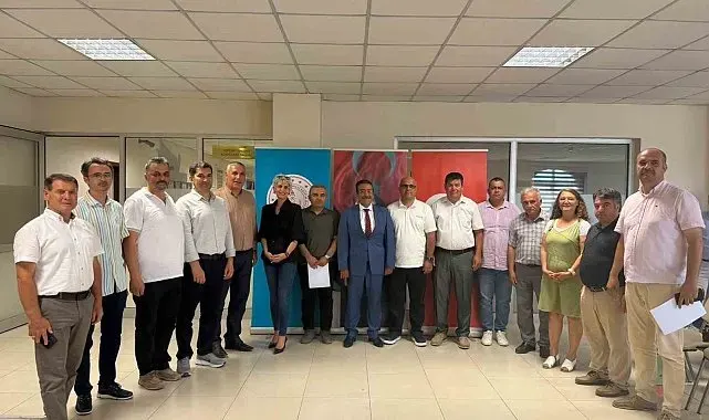 Burhaniye'de proje yürütücülerine törenle belge verildi