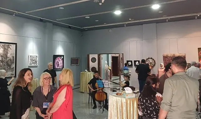 'Fragman' sergisi Mersin'de sanatseverlerle buluştu