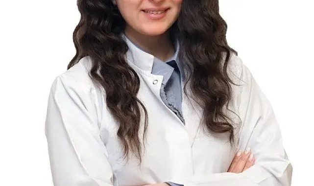 "Süt dişlerindeki çürükler erken dönemde tedavi edilmeli"
