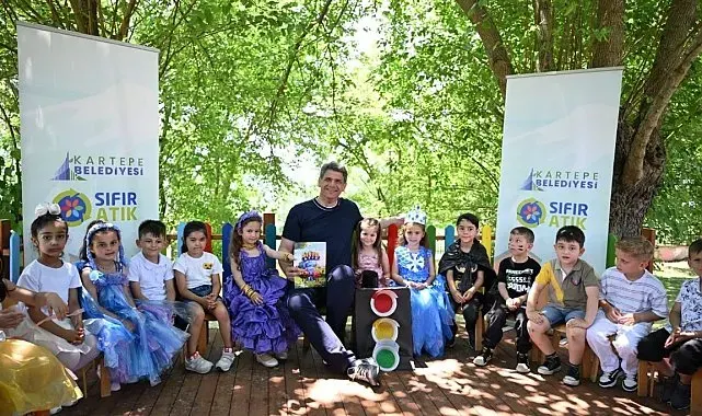 Kartepe'de miniklerden geri dönüşüm defilesi