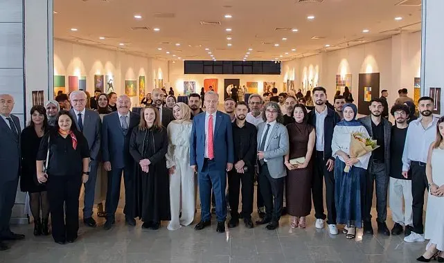 EBYÜ'de mezuniyet sergisi sanatseverlerle buluştu
