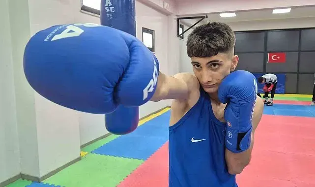 Genç boksör Azat Kaya, Türkiye şampiyonu oldu