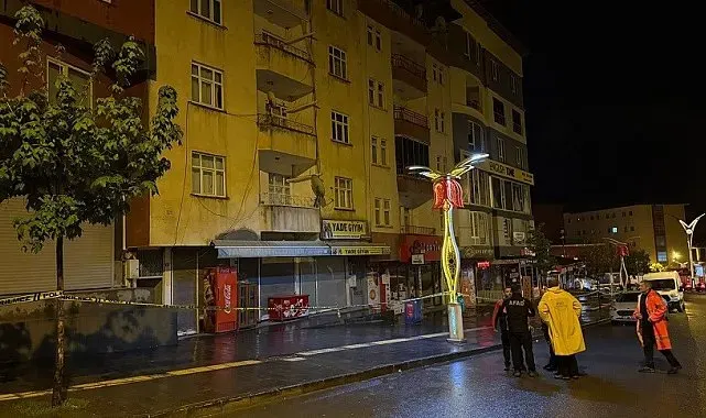 Hakkari'de 6 bina çökme riski nedeniyle tahliye edildi
