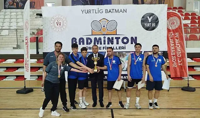 Aydın'ın badmintoncuları namağlup şampiyon oldu