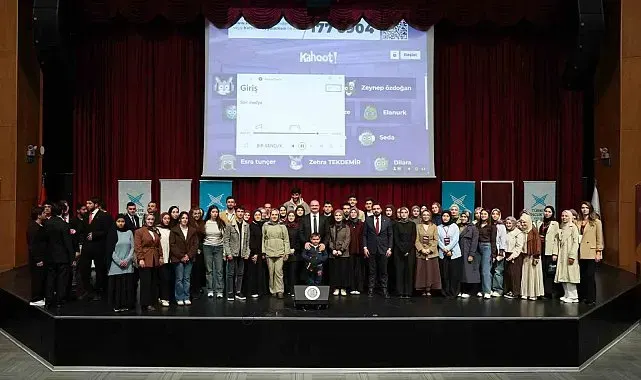 Rektör Hacımüftüoğlu İhtisas Akademiye katıldı