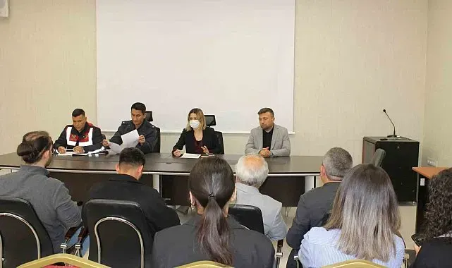 Altıntaş'ta okul güvenliği üzerine değerlendirme toplantısı