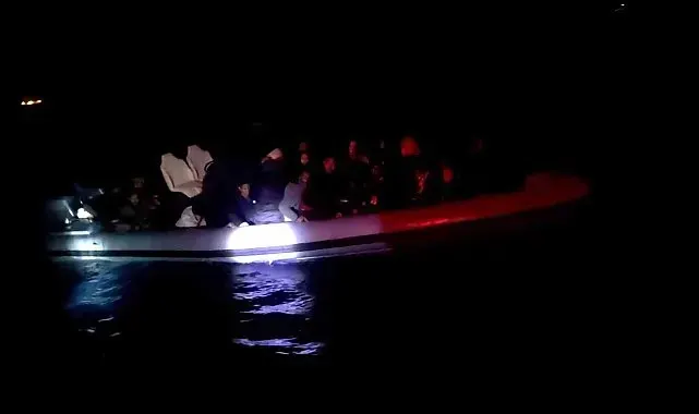 Aydın'da 35 düzensiz göçmen kurtarıldı, 1 şüpheli yakalandı