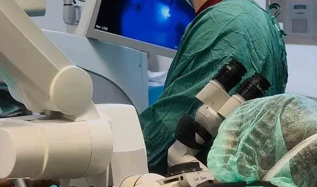 MEAH'ta ilk kez lazerli ses teli ameliyatı
