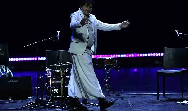 Ünlü Bosnalı besteci Bregovic Ankaralıları coşturdu