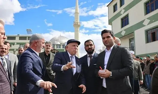 Başkan Sekmen'den Çat çıkarması