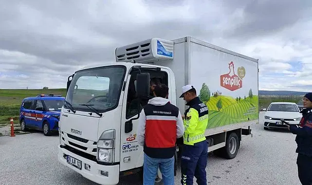 Çavdarhisar'da yol kontrol faaliyetleri
