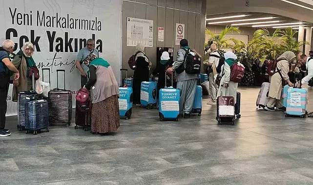 Anamurlu hacı adayları, dualarla kutsal topraklara uğurlandı