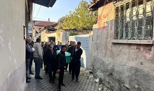 Kula'da bir kişi evinde ölü bulundu