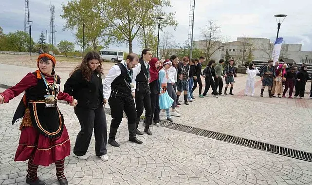 Üniversite öğrencilerinin Hıdırellez coşkusu