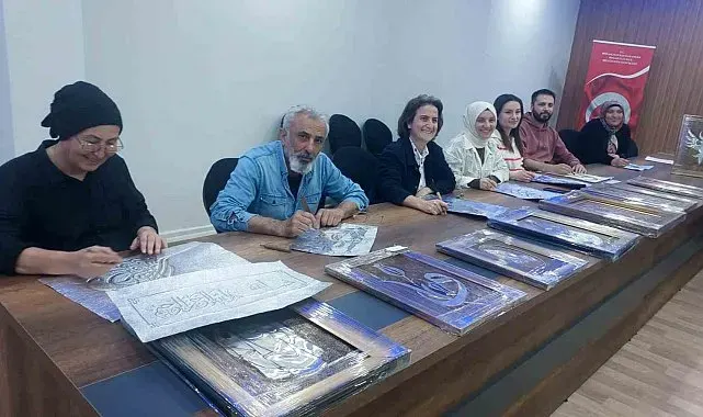 Öğretmenevini önce rölyef kursuna, sonra sergi salonuna dönüştürdüler