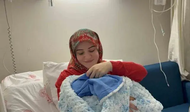 Düzce'de yeni yılın ilk bebeği Ege oldu