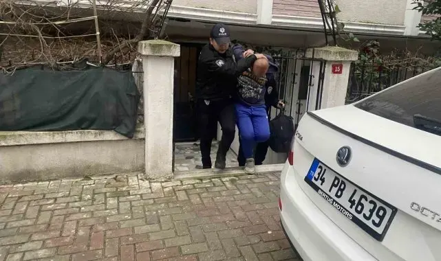 Avcılar'da canını hiçe sayan hırsız çatıdan eve girdi