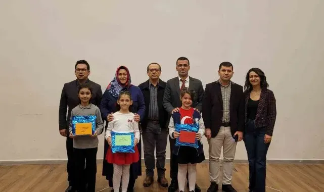 Sarıgöl'de İstiklâl Marşı'nı güzel okuma yarışması düzenlendi