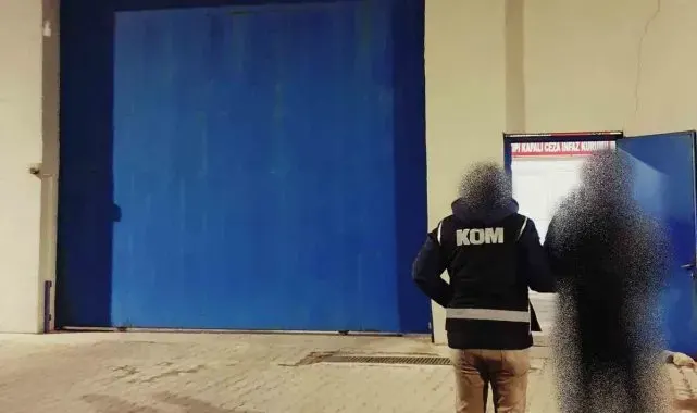 10 yıl 10 ay hapis cezasıyla aranan şahsı polis yakaladı
