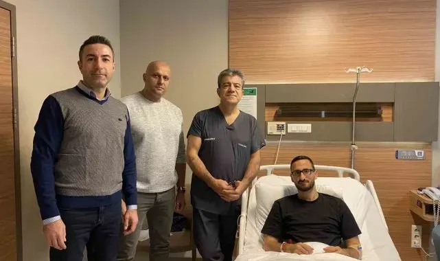 Antalyasporlu futbolcu Erdoğan Yeşilyurt ameliyat oldu