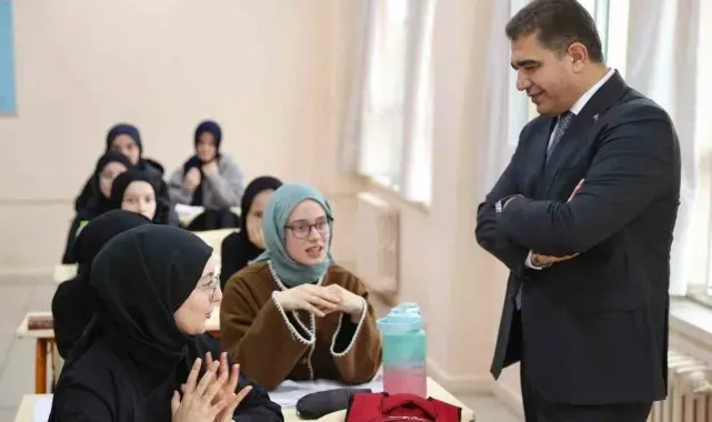 Öğrencilerin hedeflerini Vali Aslan dinledi