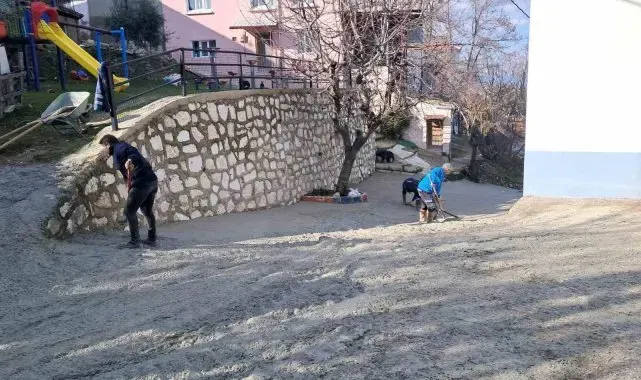 Babadağ'da yol iyileştirme çalışmaları sürüyor