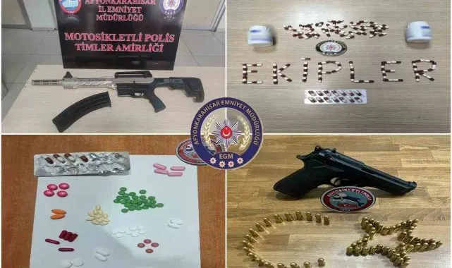 Polis denetiminde 50'ye yakın bıçak ve yüzlerce uyuşturucu hap ele geçirildi