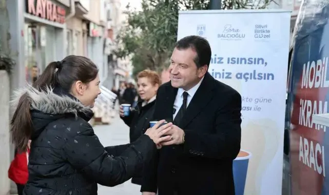Silivri'de ortaokul öğrencilerine sıcak çorba ikramı başladı